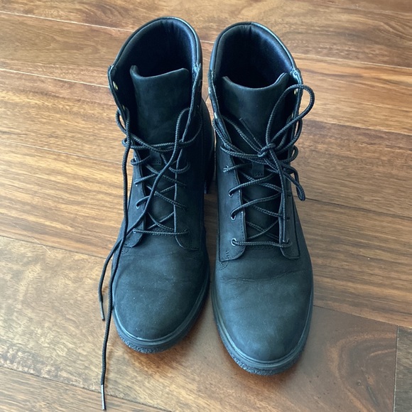 Timberland Boots - Picture 2 of 8